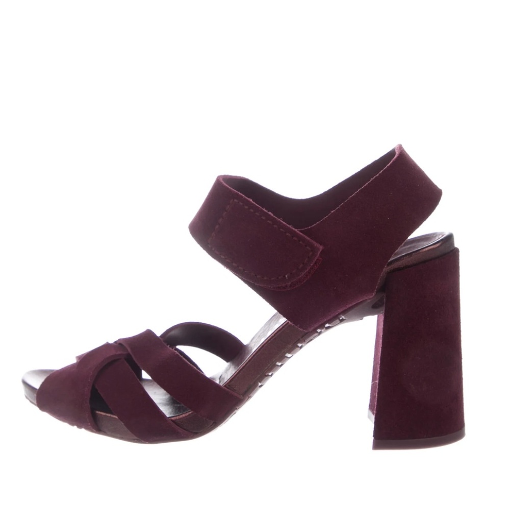 Pedro García Yoria Sandals